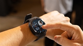 Chi mười mấy triệu mua Galaxy Watch Ultra 2: Mua vì tính năng hay chỉ làm màu?
